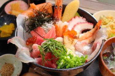 【合格屋】熊本・南熊本で海鮮丼！数量限定１３８０円がコスパ抜群！他メニューもあり