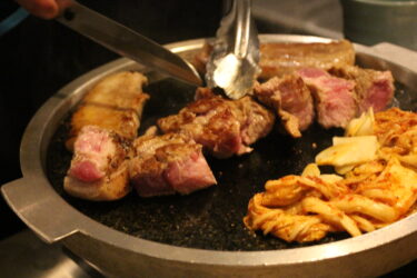 【モクサルコプチャン】上通で韓国料理！２周間熟成された豚肩ロース(モクサル)とサムギョプサルが名物